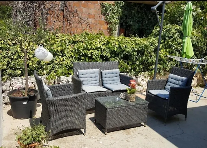 Barko And アパート フヴァル