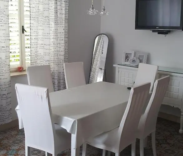 Barko And アパート フヴァル