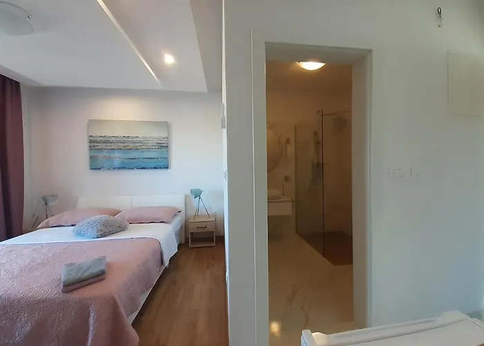 Barko And * フヴァル