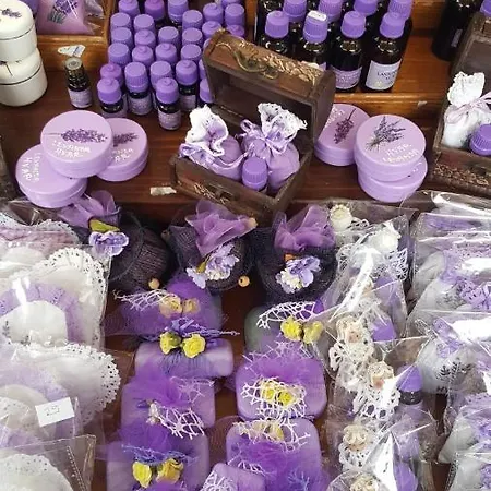 Barko And * Χβαρ