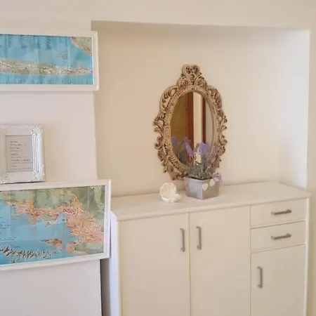 Barko And * Hvar Town