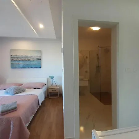 Barko And * Hvar Town