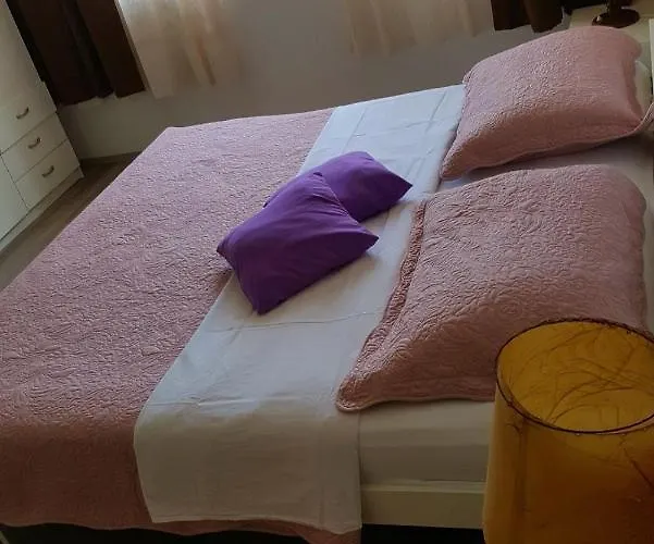 Barko And Appartement Hvar Town